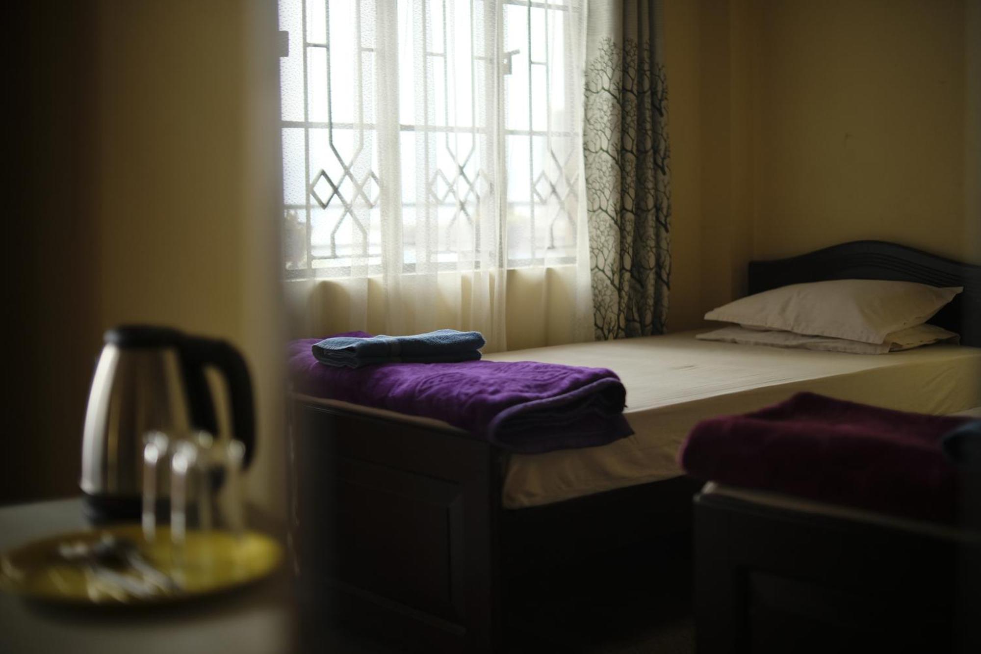 Cafe Sola Bnb Shillong Dış mekan fotoğraf