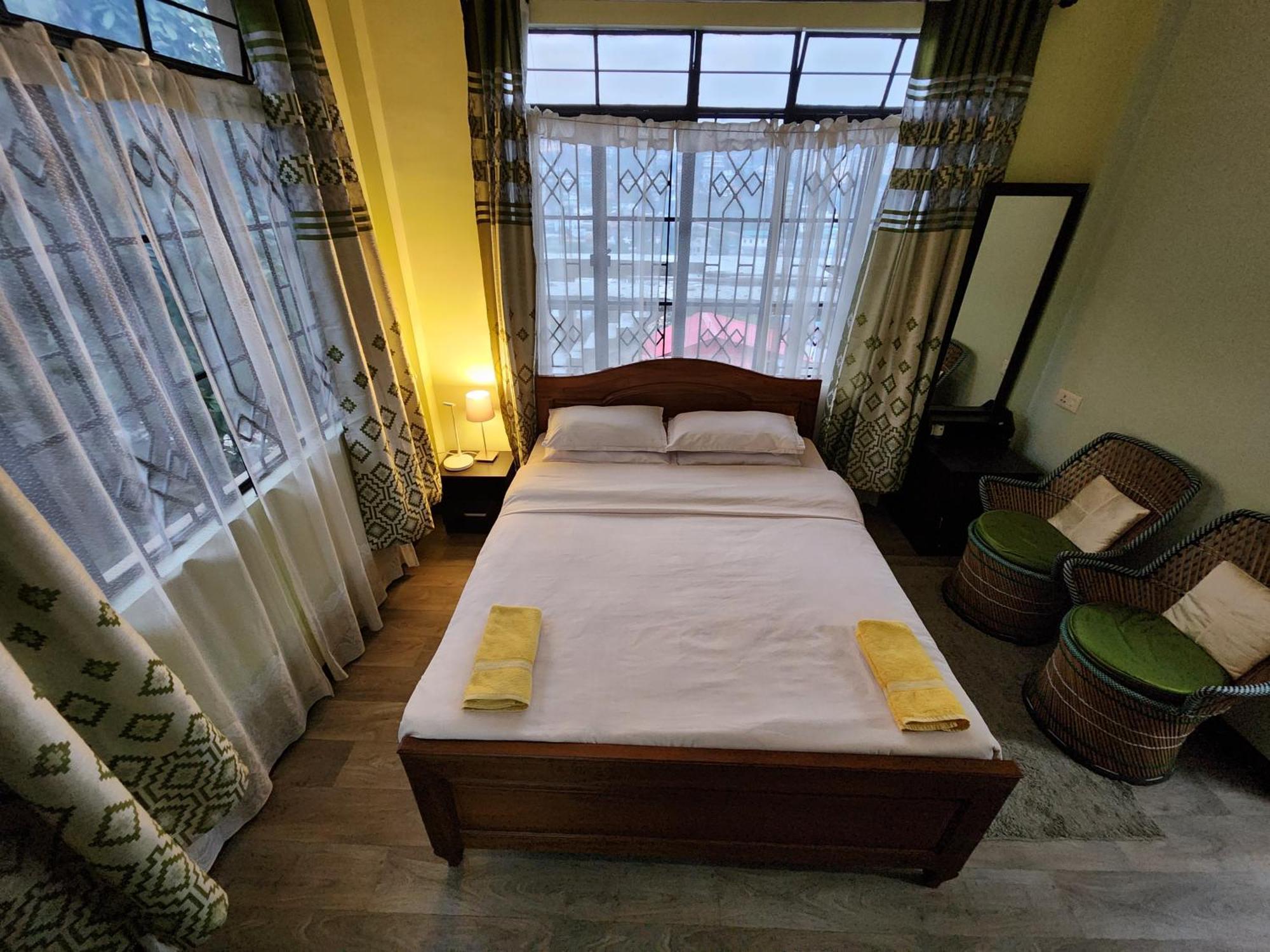 Cafe Sola Bnb Shillong Dış mekan fotoğraf